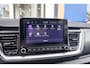 Kia Stonic 1.0 T-GDi MHEV DynamicPlusLine | Camera | Apple Carplay/Android Auto | Keyless entry/start | Navi | Parkeersensoren | Dealer oh! | Achteruitrijcamera | Apple Carplay/Android Auto|telefoonintegratie premium | Electronic climate controle