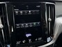 Volvo V60 2.0 B3 163PK Momentum R-Design | Camera | Trekhaak | Stoel & Stuur verw. | €22.900,- incl. BTW