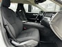 Volvo V60 2.0 B3 163PK Momentum R-Design | Camera | Trekhaak | Stoel & Stuur verw. | €23.900,- incl. BTW