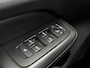 Volvo V60 2.0 B3 163PK Momentum R-Design | Camera | Trekhaak | Stoel & Stuur verw. | €23.900,- incl. BTW