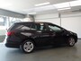 Opel Astra Sports Tourer 1.2 Edition 110pk, Navigatie, Achteruitrijcamera, Cruise controle, Airco, Elek ramen, Xenon verlichting, Pdc V/A, Lm velgen 16'', Nederlandse auto!! Bovag afleverpakket 695,-