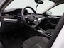Skoda Octavia Combi 1.0 e-TSI Business Edition Plus | PANO SCHUIF-/KANTELDAK | STOEL-/STUURVERWARMING | ELEKTR. ACHTERKLEP | ACHTERUITRIJCAMERA | PARKEERSENSOREN VOOR EN ACHTER |