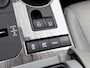 Toyota Highlander 2.5 AWD Hybrid Premium | Dealer Onderhouden | Panorama schuif/kantel dak | JBL | Head-Up Display | 360 camera+ binnenspiegel | Stoelventilatie | Stoel+stuurverwarming+ Achterbank | Elektrische Achterklep | Navigati