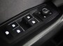 Volkswagen T-Roc 1.5 TSI Sport Business R 150 PK | Automaat (DSG) | Digitaal dashboard | Camera | Stoelverwarming | Elekrische klep