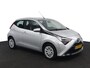 Toyota Aygo 1.0 VVT-i x-play | Achteruitrijcamera | Apple Carplay | Led Verlichting |