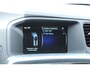 Volvo V60 T3 R-Design | Standkachel | Afneembare trekhaak | Stoelverwarming voorzijde | Parkeersensoren achter | Bluetooth telefoonverbinding | Cruise Control