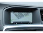 Volvo V60 T3 R-Design | Standkachel | Afneembare trekhaak | Stoelverwarming voorzijde | Parkeersensoren achter | Bluetooth telefoonverbinding | Cruise Control