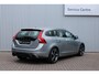 Volvo V60 T3 R-Design | Standkachel | Afneembare trekhaak | Stoelverwarming voorzijde | Parkeersensoren achter | Bluetooth telefoonverbinding | Cruise Control