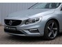 Volvo V60 T3 R-Design | Standkachel | Afneembare trekhaak | Stoelverwarming voorzijde | Parkeersensoren achter | Bluetooth telefoonverbinding | Cruise Control