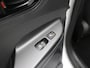 Hyundai Kona 1.6 GDI HEV Premium / Trekhaak / Lederen bekleding / HUD Display / Navigatie / Adaptieve Cruise Control / Elektrisch stoel voor / Stoel verwarming & koeling voor / NL Auto / Dealeronderhouden/