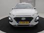 Hyundai Kona 1.6 GDI HEV Premium / Trekhaak / Lederen bekleding / HUD Display / Navigatie / Adaptieve Cruise Control / Elektrisch stoel voor / Stoel verwarming & koeling voor / NL Auto / Dealeronderhouden/