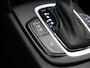 Hyundai Kona 1.6 GDI HEV Premium / Trekhaak / Lederen bekleding / HUD Display / Navigatie / Adaptieve Cruise Control / Elektrisch stoel voor / Stoel verwarming & koeling voor / NL Auto / Dealeronderhouden/