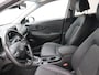 Hyundai Kona 1.6 GDI HEV Premium / Trekhaak / Lederen bekleding / HUD Display / Navigatie / Adaptieve Cruise Control / Elektrisch stoel voor / Stoel verwarming & koeling voor / NL Auto / Dealeronderhouden/