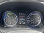 Hyundai Kona 1.6 GDI HEV Premium / Trekhaak / 1300 kg Trekgewicht / Stoel & Stuurverwarming / Navigatiesysteem / Apple Carplay & Android Auto / Achteruitrijcamera / Voor & achter sensoren /