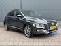 Hyundai Kona 1.6 GDI HEV Premium / Trekhaak / 1300 kg Trekgewicht / Stoel & Stuurverwarming / Navigatiesysteem / Apple Carplay & Android Auto / Achteruitrijcamera / Voor & achter sensoren /