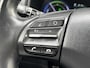 Hyundai Kona 1.6 GDI HEV Premium / Trekhaak / 1300 kg Trekgewicht / Stoel & Stuurverwarming / Navigatiesysteem / Apple Carplay & Android Auto / Achteruitrijcamera / Voor & achter sensoren /