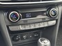Hyundai Kona 1.6 GDI HEV Premium / Trekhaak / 1300 kg Trekgewicht / Stoel & Stuurverwarming / Navigatiesysteem / Apple Carplay & Android Auto / Achteruitrijcamera / Voor & achter sensoren /