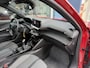 Peugeot 2008 1.2 Turbo 100 PK Allure | Facelift Model | Trekhaak 1200KG | Navigatie | LED Verlichting | Cruise Control | Hoge Zitpositie | Parkeersensoren | DAB | Digitaal Dashboard | Half Lederen stoelen | Lichtmetalen Velgen 17 inch |