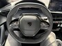 Peugeot 2008 1.2 Turbo 100 PK Allure | Facelift Model | Trekhaak 1200KG | Navigatie | LED Verlichting | Cruise Control | Hoge Zitpositie | Parkeersensoren | DAB | Digitaal Dashboard | Half Lederen stoelen | Lichtmetalen Velgen 17 inch |