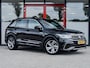 Volkswagen Tiguan 1.4 TSI eHybrid R-Line Business+ | Trekhaak (elektrisch) | Virtual Cockpit | Camera | Dode Hoek Detectie | Adaptieve Cruise Control | Climate Control | Metallic Lak | 19'' Lichtmetalen Velgen | LED Koplampen |