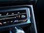 Volkswagen Tiguan 1.4 TSI eHybrid R-Line Business+ | Trekhaak (elektrisch) | Virtual Cockpit | Camera | Dode Hoek Detectie | Adaptieve Cruise Control | Climate Control | Metallic Lak | 19'' Lichtmetalen Velgen | LED Koplampen |