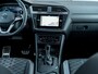 Volkswagen Tiguan 1.4 TSI eHybrid R-Line Business+ | Trekhaak (elektrisch) | Virtual Cockpit | Camera | Dode Hoek Detectie | Adaptieve Cruise Control | Climate Control | Metallic Lak | 19'' Lichtmetalen Velgen | LED Koplampen |