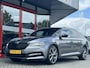 Skoda Superb Combi 1.5 TSI ACT Sportline Business | Trekhaak | Adaptieve Cruise Control | Achteruitrijcamera | Stoelverwarming | Sportstoelen | Navigatie | Climate Control | Metallic Lak | Memory |