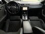 Skoda Superb Combi 1.5 TSI ACT Sportline Business | Trekhaak | Adaptieve Cruise Control | Achteruitrijcamera | Stoelverwarming | Sportstoelen | Navigatie | Climate Control | Metallic Lak | Memory |