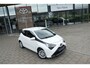 Toyota Aygo 1.0 VVT-i x-play MT | Achteruitrijcamera | Toerenteller | Smartp