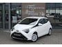 Toyota Aygo 1.0 VVT-i x-play MT | Achteruitrijcamera | Toerenteller | Smartp