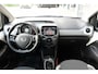 Toyota Aygo 1.0 VVT-i x-play MT | Achteruitrijcamera | Toerenteller | Smartp