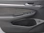 Volkswagen Golf 1.5 eHybrid 272pk DSG GTE · Panoramadak · Camera · Matrix LED · Stuur- & Stoelverwarming · Sfeerverlichting · Apple/Android Car Play · Garantie t/m 15-09-2030 of 100.000km