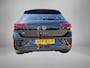 Volkswagen T-Roc 1.5 TSI 150PK DSG R-Line Business · Panoramadak · Apple/Android Car Play · Camera · Dodehoek sensoren · Navigatie · Black Style ·