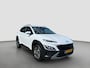 Hyundai Kona 1.6 GDI 141pk HEV Comfort | Camera | Climate controle | Cruise controle | Carplay | 16'' Velgen | Rijstrooksensor