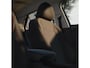 Volkswagen T-Roc Limited Edition | 'App-Connect' draadloze smartphone integratie | Automatische afstandsregeling (Adaptive Cruise Control) | Buitenspiegels elektrisch instel-, verwarm- en inklapbaar