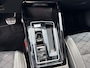 Volkswagen Golf 1.5 eTSI 150pk DSG R-Line Business+ · Panoramadak · Harman Kardon Audio · Camera · Stoelverwarming · Apple/Android Car Play · 18'' Velgen ·