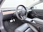 Tesla Model 3 Performance AWD 513PK Facelift Warmtepomp Lmv 20" Panoramadak Adap.Cruise Elek.Verwarmde Stoelen+Memory Inductieladen Navi Camera's Ecc Leder SOH 85.6% Led Pdc Privacy Glas Elek.Achterklep Keyless 4WD Fabrieksgarantie op Accu en Motor tot 18-02-2029/192.000KM