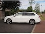 Volkswagen Golf Variant 1.5 TSI R-Line | Camera | Sfeerverlichting | ACC | Apple Carplay | NL-Auto |