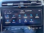 Hyundai Tucson 1.6 T-GDI 150pk MHEV Comfort Smart | Camera | Carplay | 19-inch Velgen | Navigatie | Stoel/Stuurverwarming | Elek. bed. achterklep | DAB | Draadloos telefoonlader | Premium Audio |