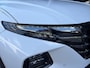 Hyundai Tucson 1.6 T-GDI 150pk MHEV Comfort Smart | Camera | Carplay | 19-inch Velgen | Navigatie | Stoel/Stuurverwarming | Elek. bed. achterklep | DAB | Draadloos telefoonlader | Premium Audio |