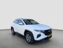 Hyundai Tucson 1.6 T-GDI 150pk MHEV Comfort Smart | Camera | Carplay | 19-inch Velgen | Navigatie | Stoel/Stuurverwarming | Elek. bed. achterklep | DAB | Draadloos telefoonlader | Premium Audio |