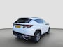 Hyundai Tucson 1.6 T-GDI 150pk MHEV Comfort Smart | Camera | Carplay | 19-inch Velgen | Navigatie | Stoel/Stuurverwarming | Elek. bed. achterklep | DAB | Draadloos telefoonlader | Premium Audio |