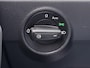 Volkswagen T-Roc 1.0 TSI Life Business / Camera / Trekhaak / ACC / Stoelverarming / Dodehoeksensoren /