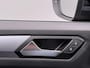Volkswagen T-Roc 1.0 TSI Life Business / Camera / Trekhaak / ACC / Stoelverarming / Dodehoeksensoren /