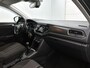 Volkswagen T-Roc 1.5 TSI Style | ACHTERUITRIJCAMERA | TREKHAAK | STOELVERWARMING | VIRTUAL COCKPIT | PARKEERSENSOREN | CLIMATE CONTROL | APPLE CARPLAY \ ANDROID AUTO |