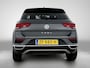 Volkswagen T-Roc 1.5 TSI Style | ACHTERUITRIJCAMERA | TREKHAAK | STOELVERWARMING | VIRTUAL COCKPIT | PARKEERSENSOREN | CLIMATE CONTROL | APPLE CARPLAY \ ANDROID AUTO |