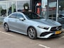 Mercedes-Benz A-klasse 180 AMG Line | Pano | Sfeer | Airco | Cruise