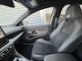 Toyota Yaris 1.5 Hybrid GR Sport Bi-tone, Stoelverwarming, Stuurwiel verwarmd, Dodehoekdetectie, LED, Parkeersensoren,