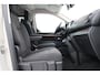 Toyota ProAce Worker 2.0 D-4D Dynamic Long DC Verso | Panoramadak | Trekhaak | Dodehoek detectie | Head-up display | Navigatie | Apple Carplay / Android Auto | Xenon | Keyless | Adaptive Cruise | Clima | Parkeersensoren voor/achter | Camera | 17 inch