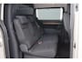 Toyota ProAce Worker 2.0 D-4D Dynamic Long DC Verso | Panoramadak | Trekhaak | Dodehoek detectie | Head-up display | Navigatie | Apple Carplay / Android Auto | Xenon | Keyless | Adaptive Cruise | Clima | Parkeersensoren voor/achter | Camera | 17 inch